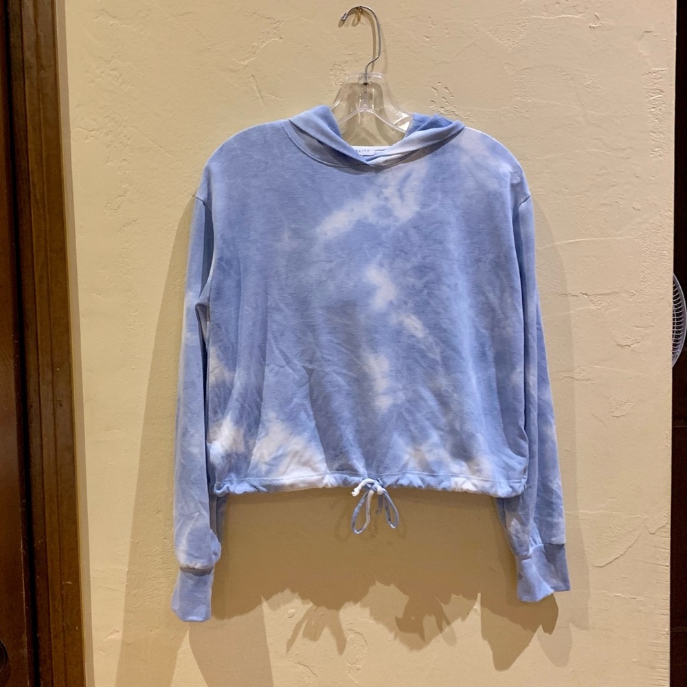 Womens hooded shirt